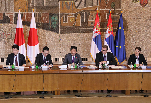 日本企业参会的扩大首脑会议2