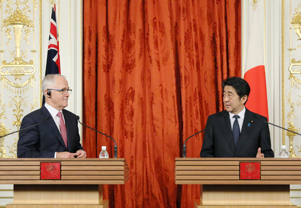 安倍总理与澳大利亚联邦总理马尔科姆·特恩布尔举行了会谈等。