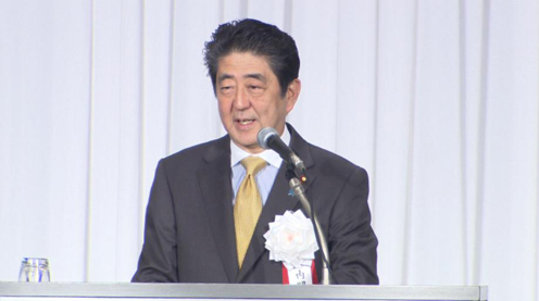 安倍总理出席了在东京都内举行的第87次全国市长会议。