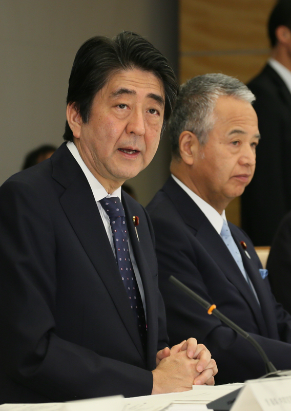 安倍总理在总理大臣官邸召开了第2次跨太平洋伙伴关系协议（TPP）综合对策本部会议。