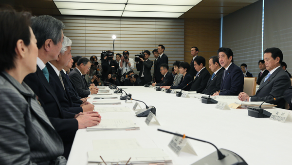安倍总理在总理大臣官邸召开了第3次关于2020年东京奥运会、残奥会的阁僚会议。