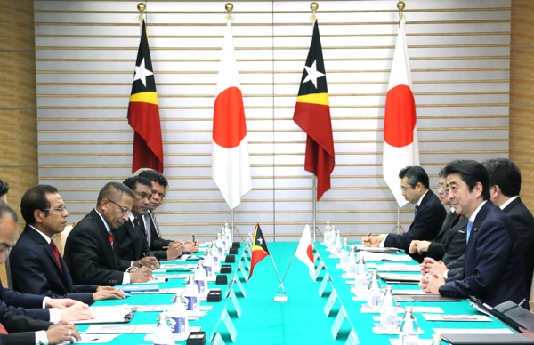 安倍总理在总理大臣官邸与东帝汶民主共和国塔乌尔·马坦·鲁瓦克总统举行了首脑会谈等。