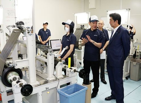 安倍总理访问了福井县及富山县。
