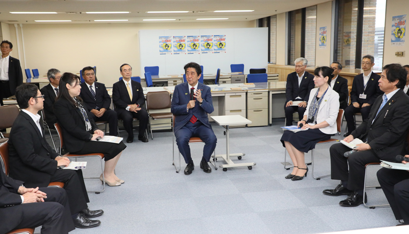 安倍总理访问了德岛县。