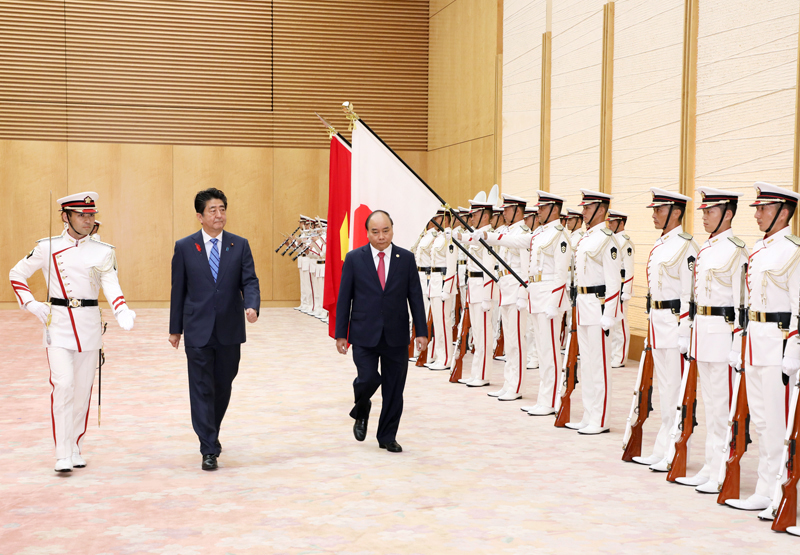 安倍总理在总理大臣官邸与越南社会主义共和国总理阮春福举行了首脑会谈等。