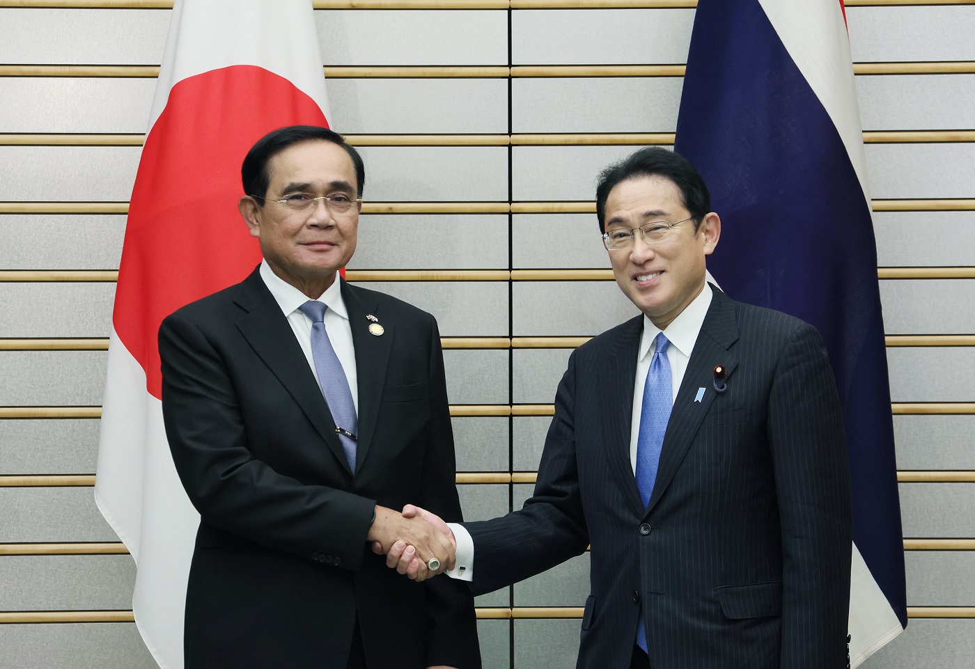 举行日本泰国首脑会谈