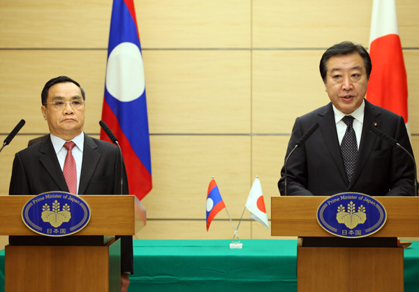 野田总理在总理大臣官邸与老挝人民民主共和国通邢•塔马冯总理举行了会谈。