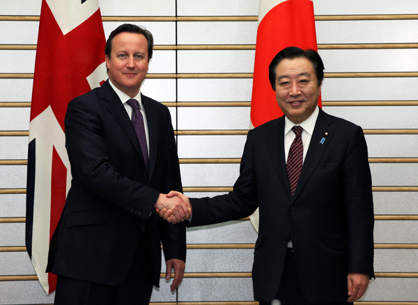 野田总理在总理大臣官邸与英国戴维•卡梅伦首相举行了会谈。
