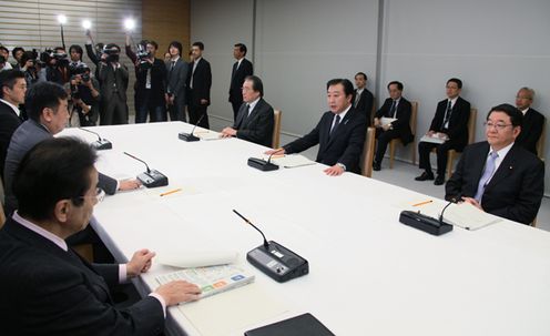 野田总理在总理大臣官邸召开了有关核电站的第次6四大臣会议。