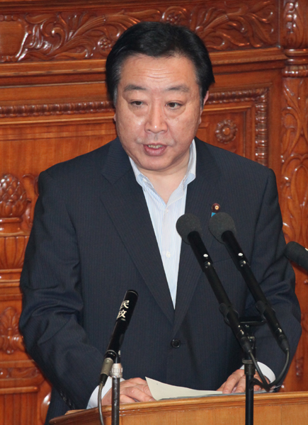 野田总理出席了众议院全体会议。