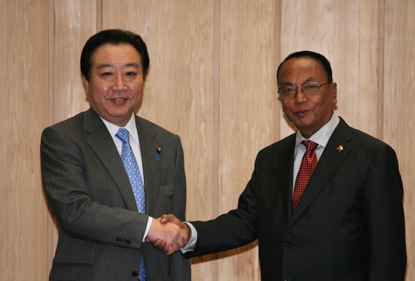 野田总理在总理大臣官邸接受了缅甸联邦共和国民族院（上院）议长吴钦昂敏的拜会。