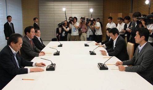 野田总理在总理大臣官邸召开了有关核电站的第8次四大臣会议。