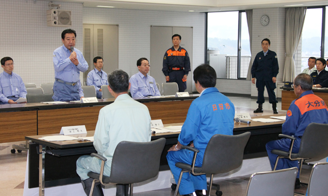 野田总理访问了九州北部豪雨灾区。