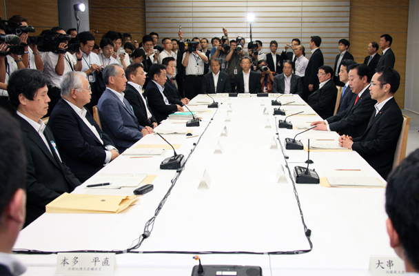 野田总理在总理大臣官邸召开了2012年第8次国家战略会议。