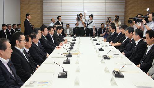 野田总理在总理大臣官邸召开了第26次原子能灾害对策本部会议。