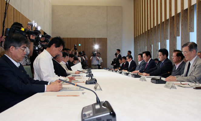 野田总理出席了在总理大臣官邸召开的民间资金等有效利用事业推进会议。