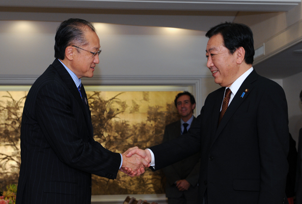 野田总理邀请国际货币基金组织（IMF）和世界银行2012年年会与会人员出席在东京都内宾馆召开的总理主持的欢迎宴会。