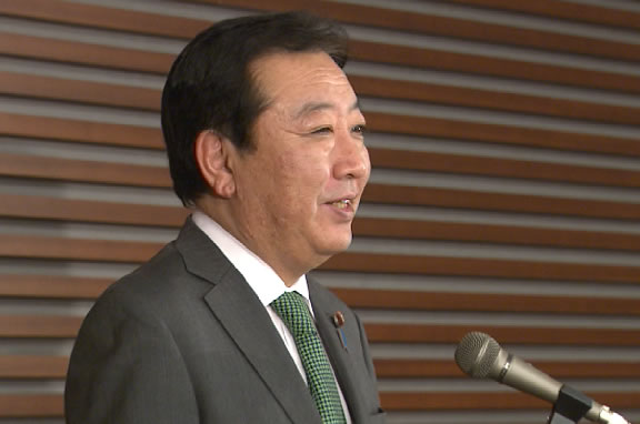 野田总理出席了在东京都内举行的共同通信社加盟社编辑局长会议的聚餐会。