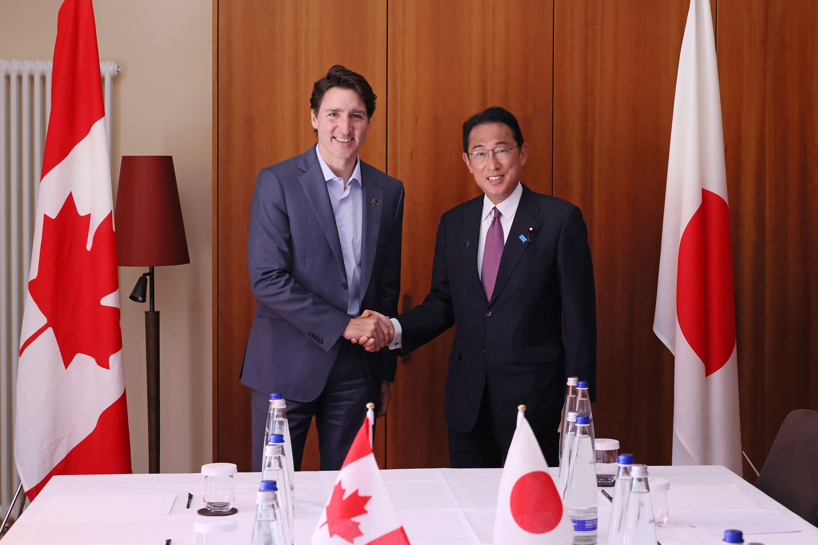 ジャスティン・トルドー・カナダ首相と会談する岸田総理２