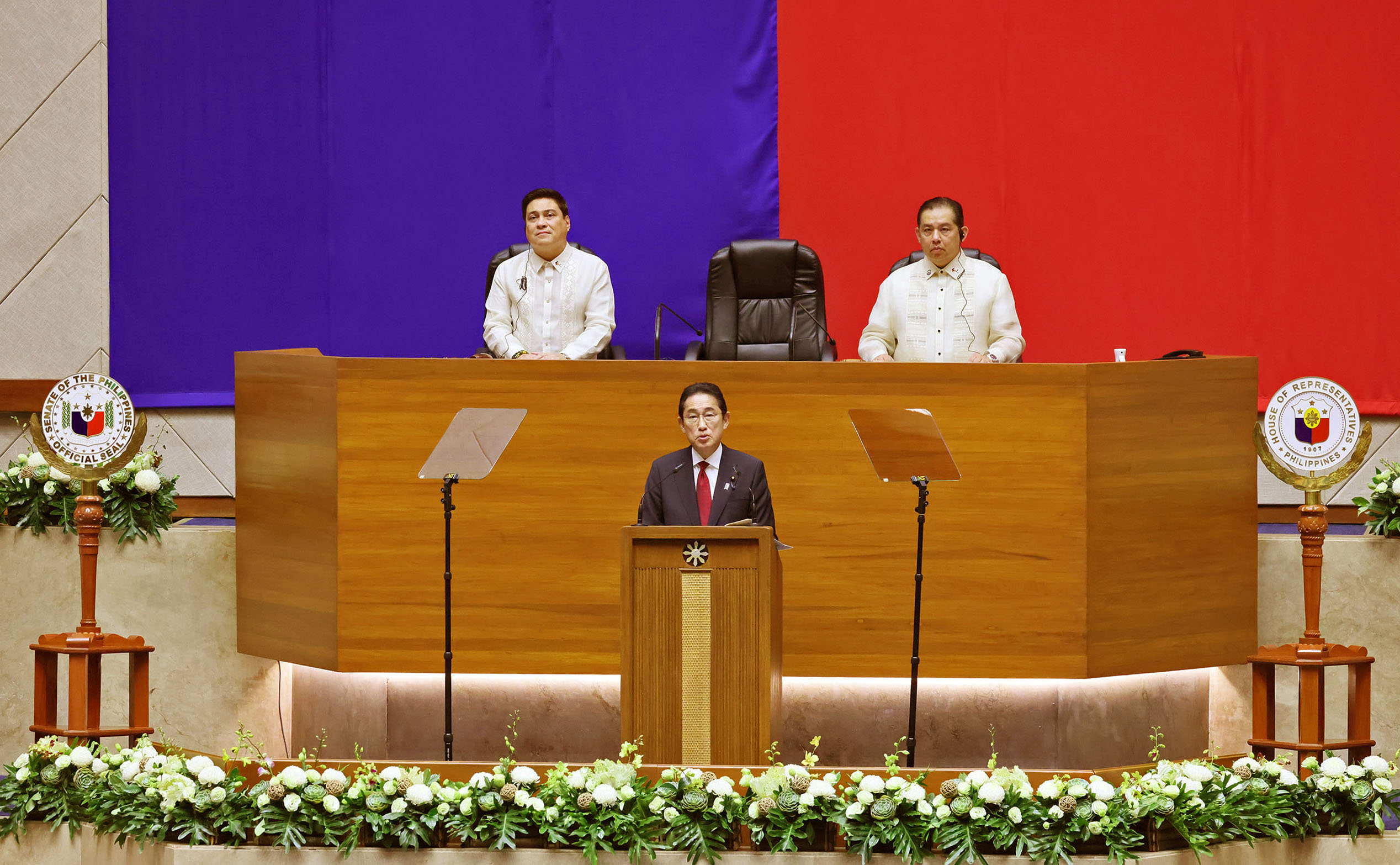 フィリピン共和国上下両院合同セッションで政策スピーチを行う岸田総理３