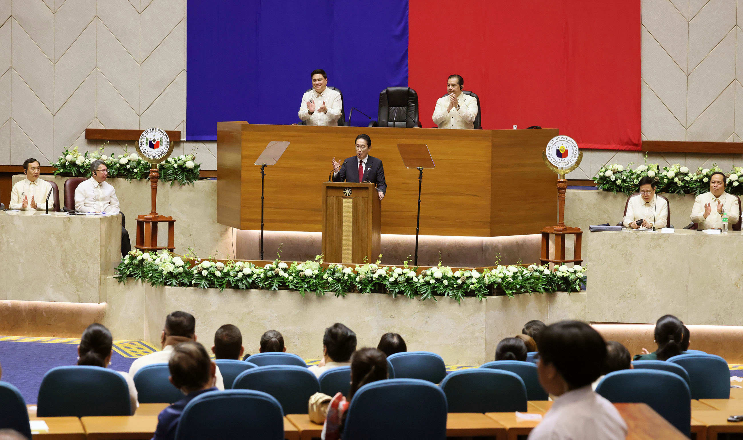 フィリピン共和国上下両院合同セッションで政策スピーチを行う岸田総理７