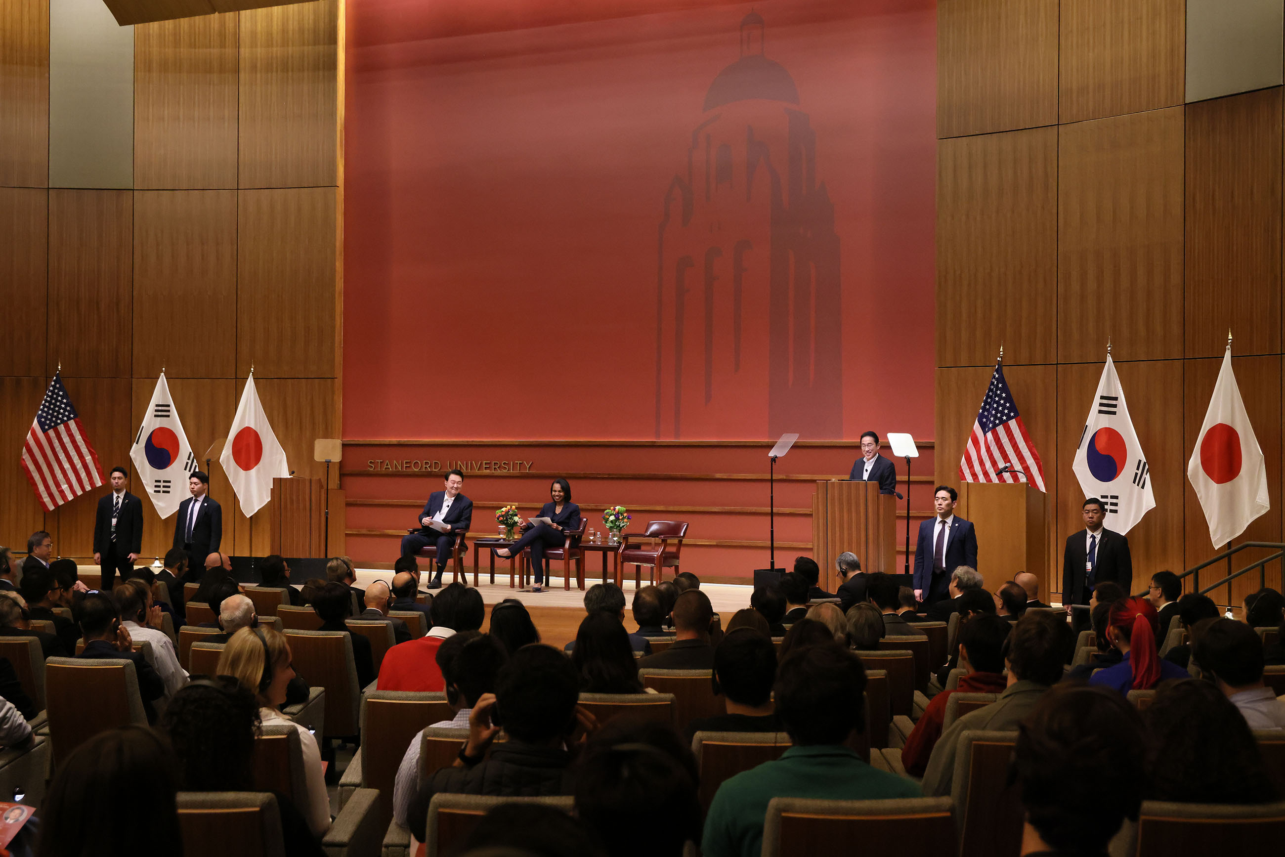 日韓首脳討論会に出席する岸田総理３