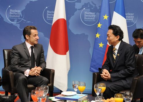日仏首脳会談の写真