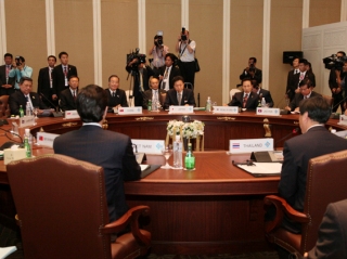 Japan-ASEAN Summit Meeting,Government Revitalization Unit,etc.-Prime Minister's Week in Review
