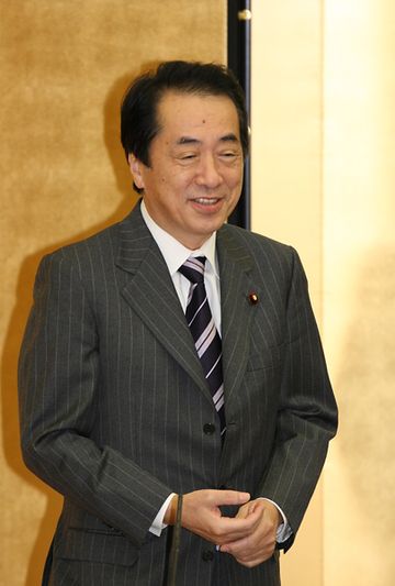 「食と地域の『絆』づくり」選定証授与式で祝辞を述べる菅総理3