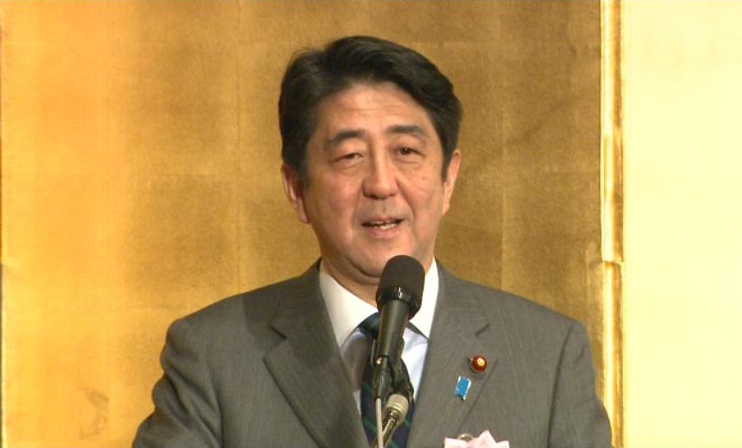 安倍总理出席了在东京都内举行的经济三团体联合举行的2013年新年祝贺宴会。