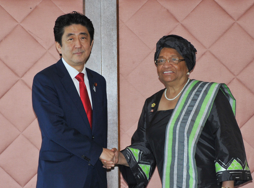 安倍总理为出席第五届非洲开发会议（TICAD V）访问了横滨市。