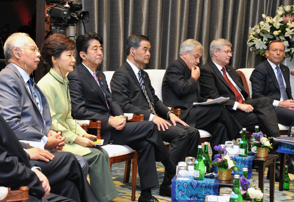 安倍总理出席了亚太经合组织(APEC)首脑会议。