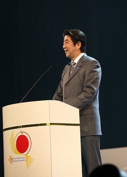 安倍总理在东京都内出席了日本及东南亚国家联盟（ASEAN）音乐节。