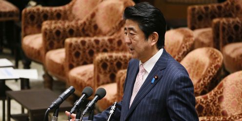 安倍总理出席了众议院预算委员会。