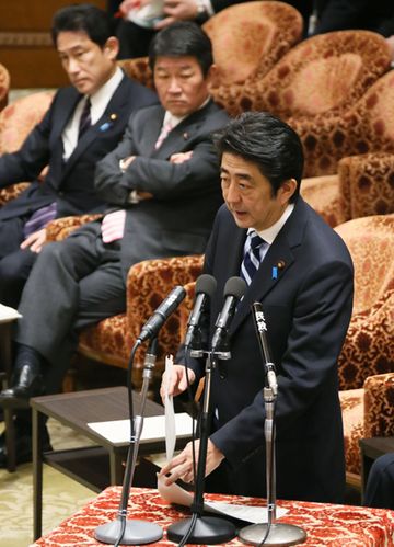 安倍总理出席了众议院预算委员会。