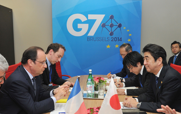 安倍总理为出席七国集团(G7)布鲁塞尔峰会访问了比利时。