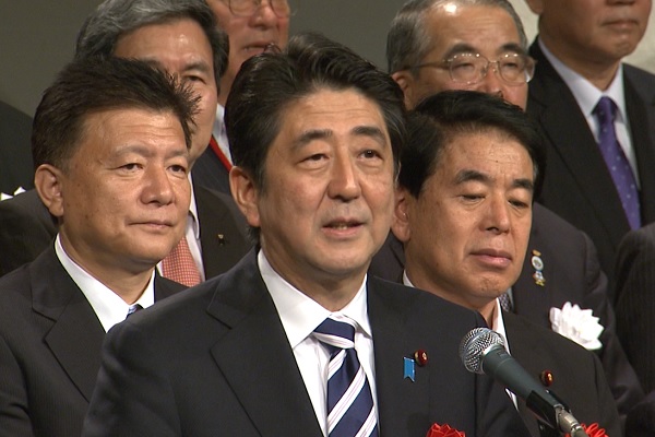 安倍总理出席了在东京都内举办的产业遗产国民会议招待会。