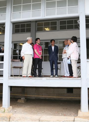 安倍总理访问了群马县。