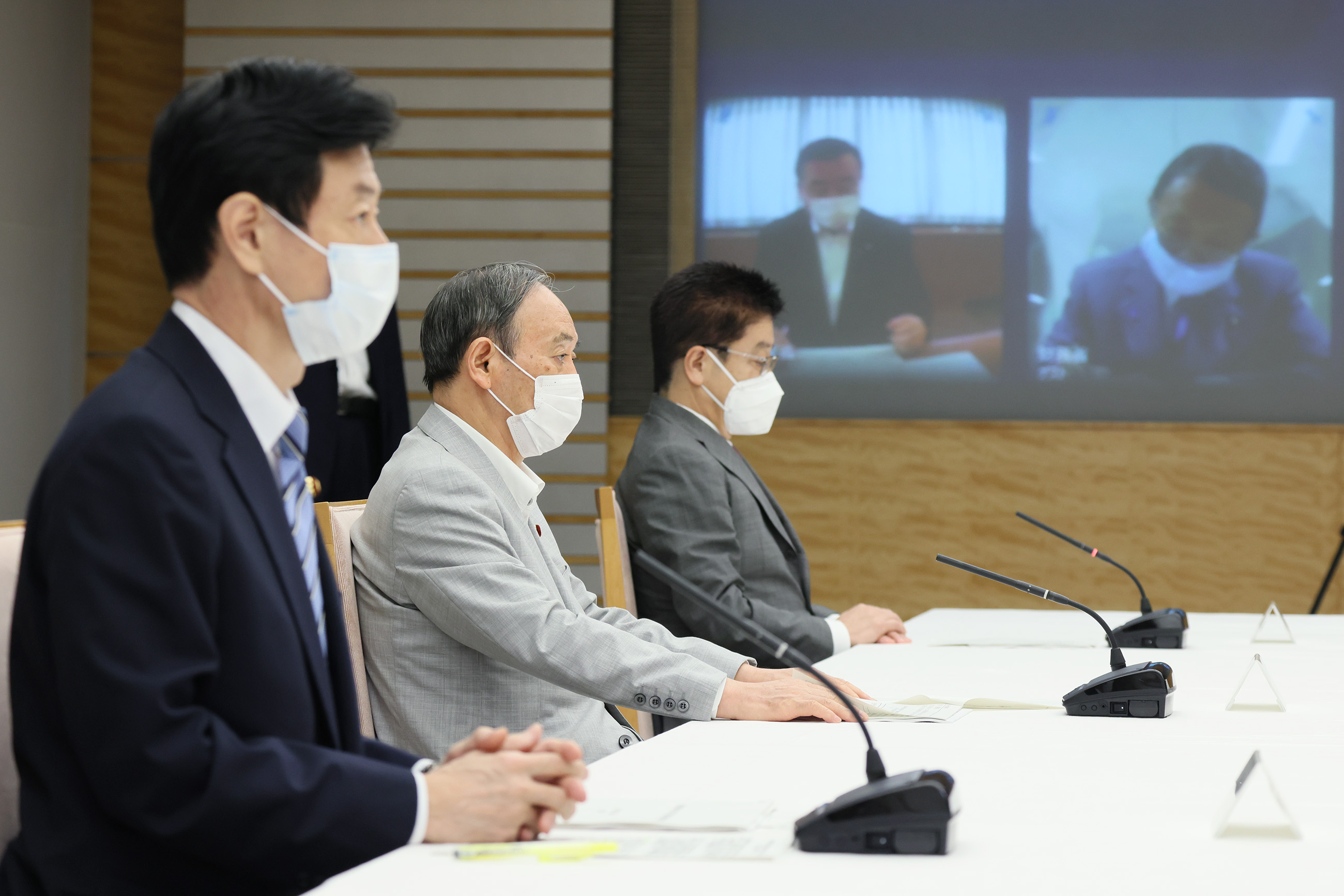 有关月度经济报告等的相关阁僚会议