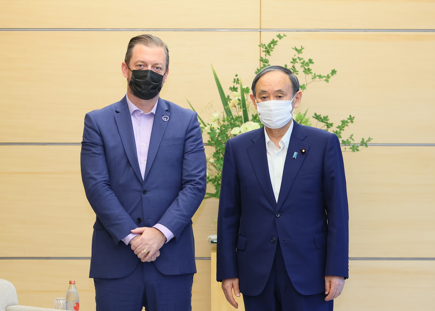 会见国际残疾人奥林匹克委员会主席帕森斯