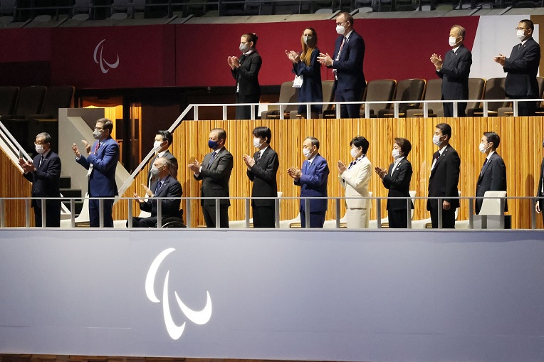 出席东京2020残奥会闭幕式