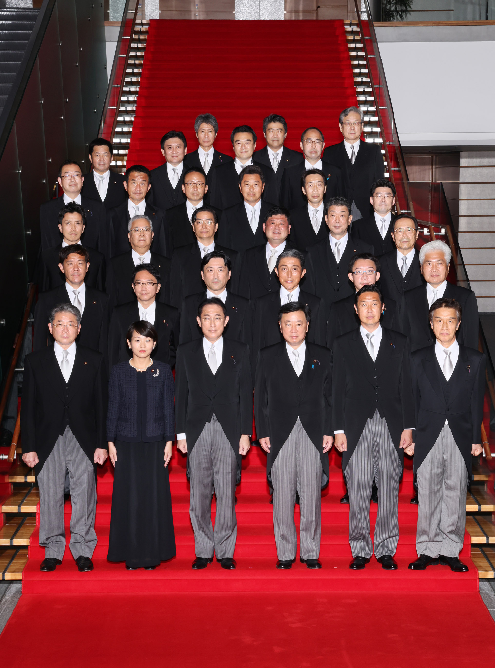 首次副大臣会议及合影留念