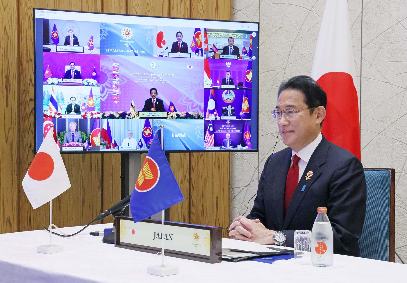 日本与东盟（ASEAN）首脑会议