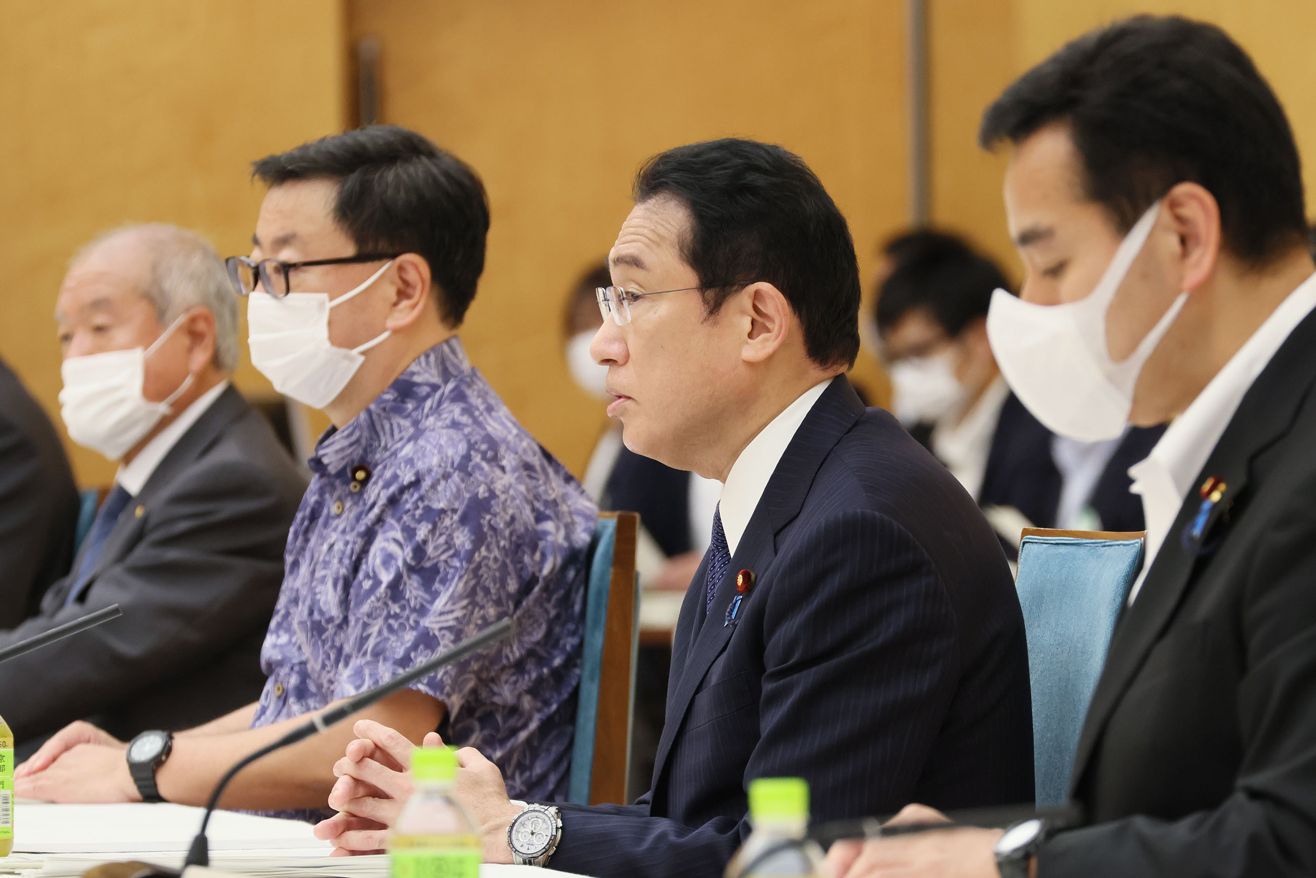 召开经济财政咨询会议与新资本主义实现会议联合会议