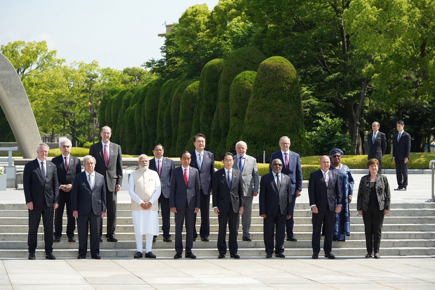 G7七国集团广岛峰会　受邀国领导人访问广岛和平公园