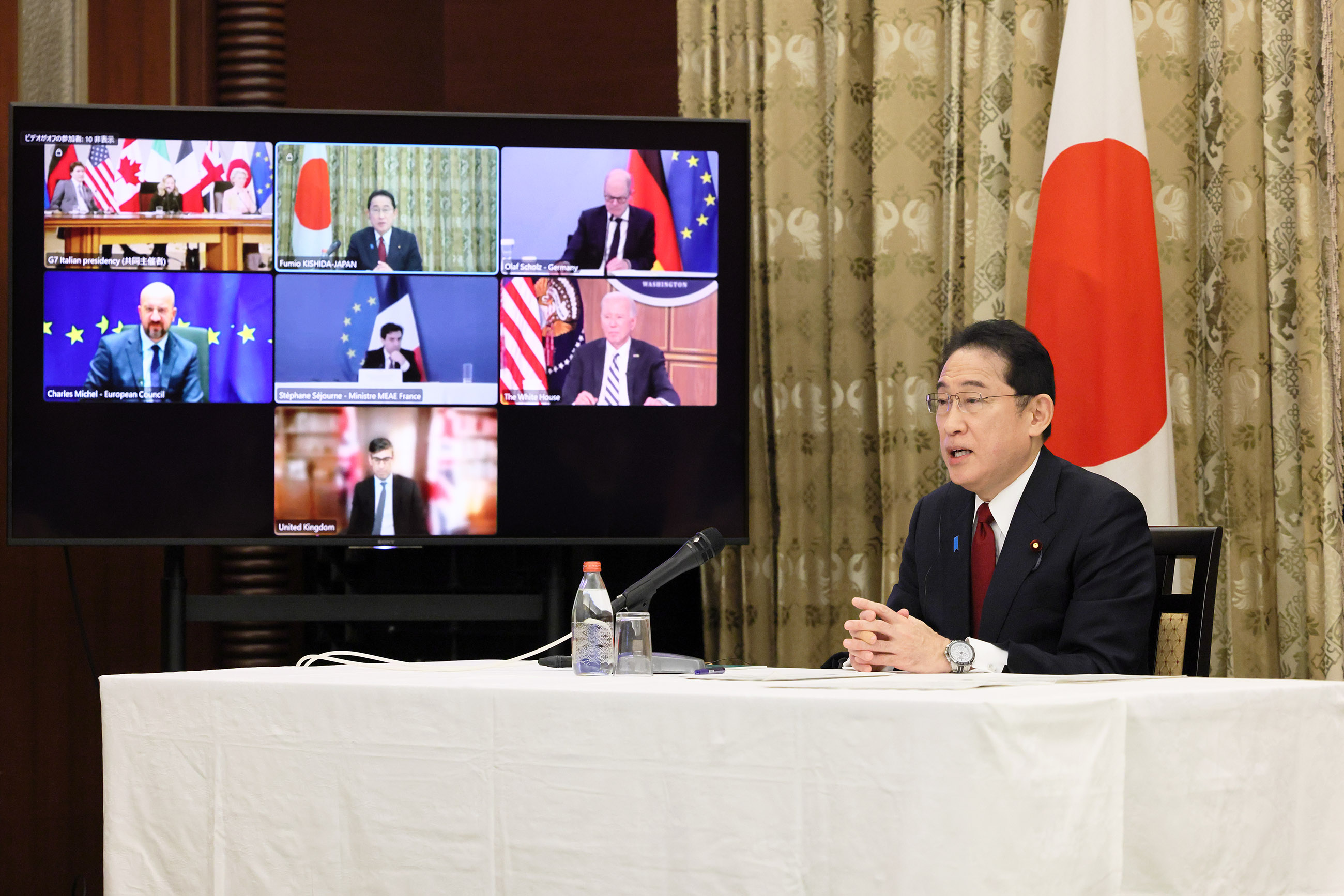 出席七国集团（G7）首脑视频会议