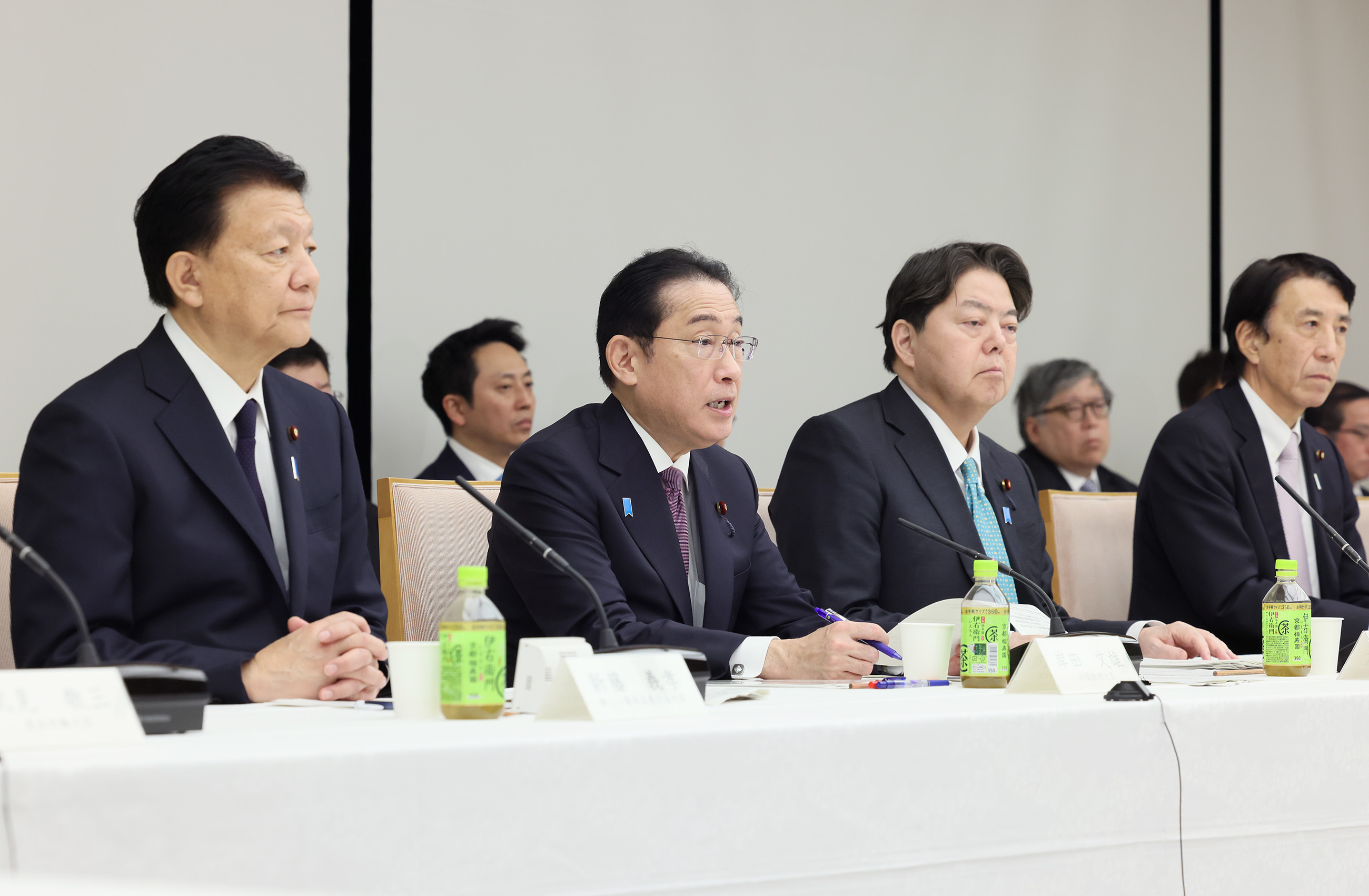 岸田首相总结会议