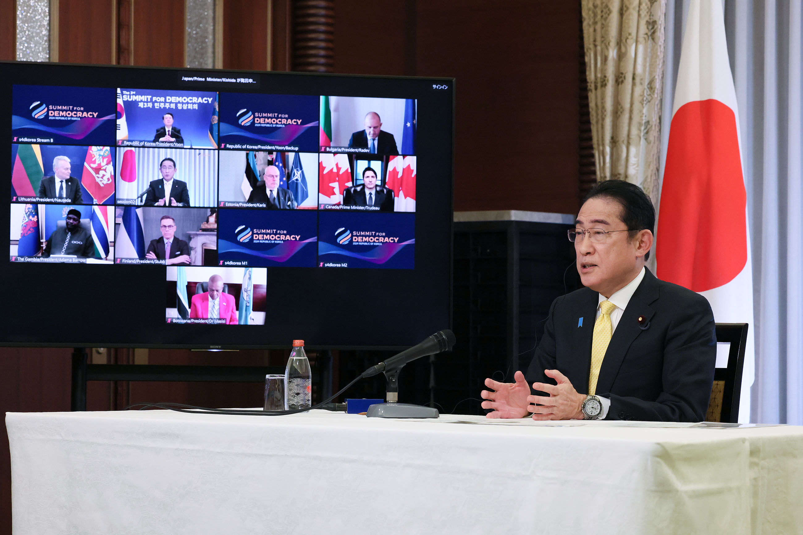 岸田首相出席峰会
