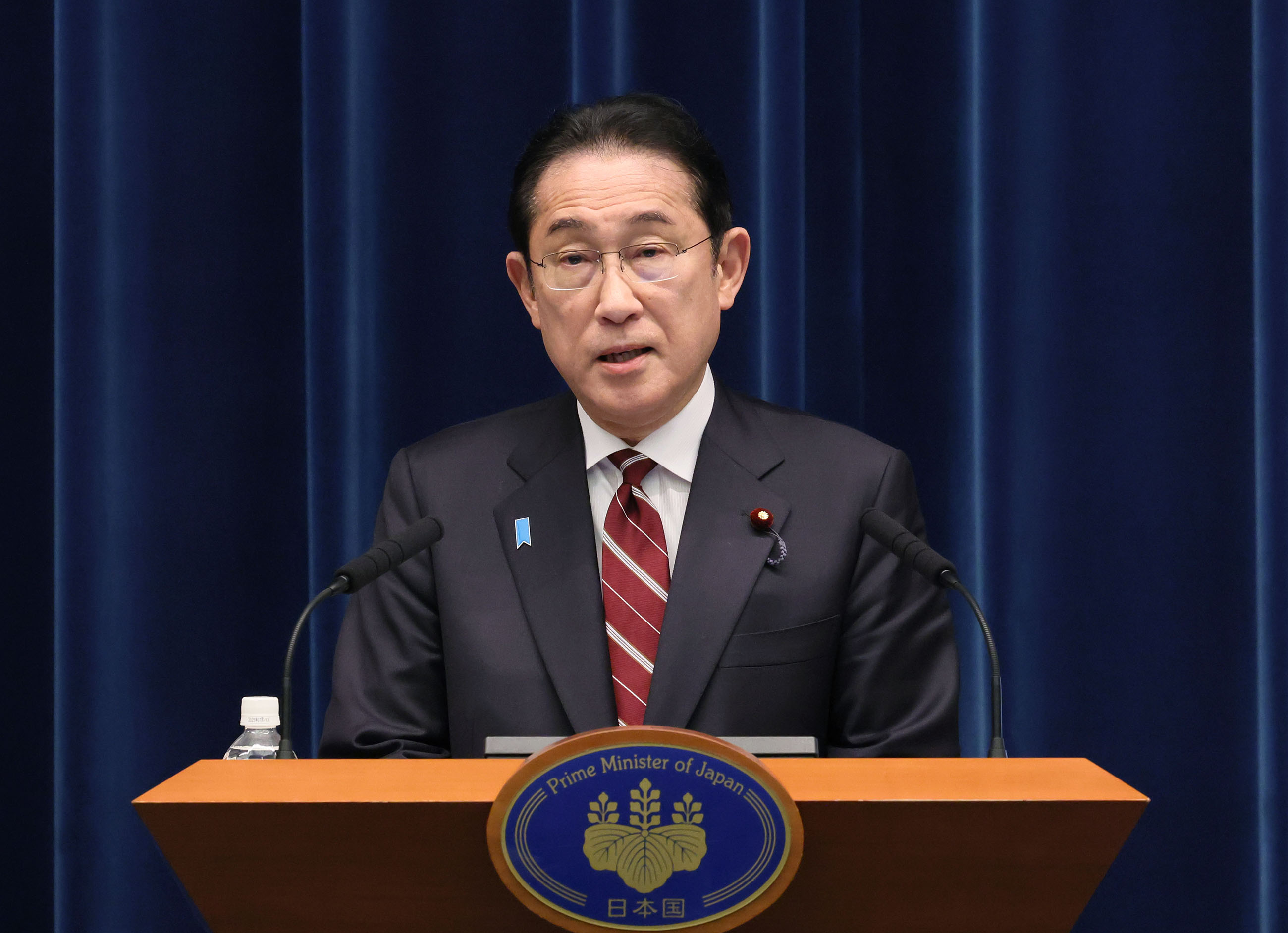 岸田首相在会议开始时发言