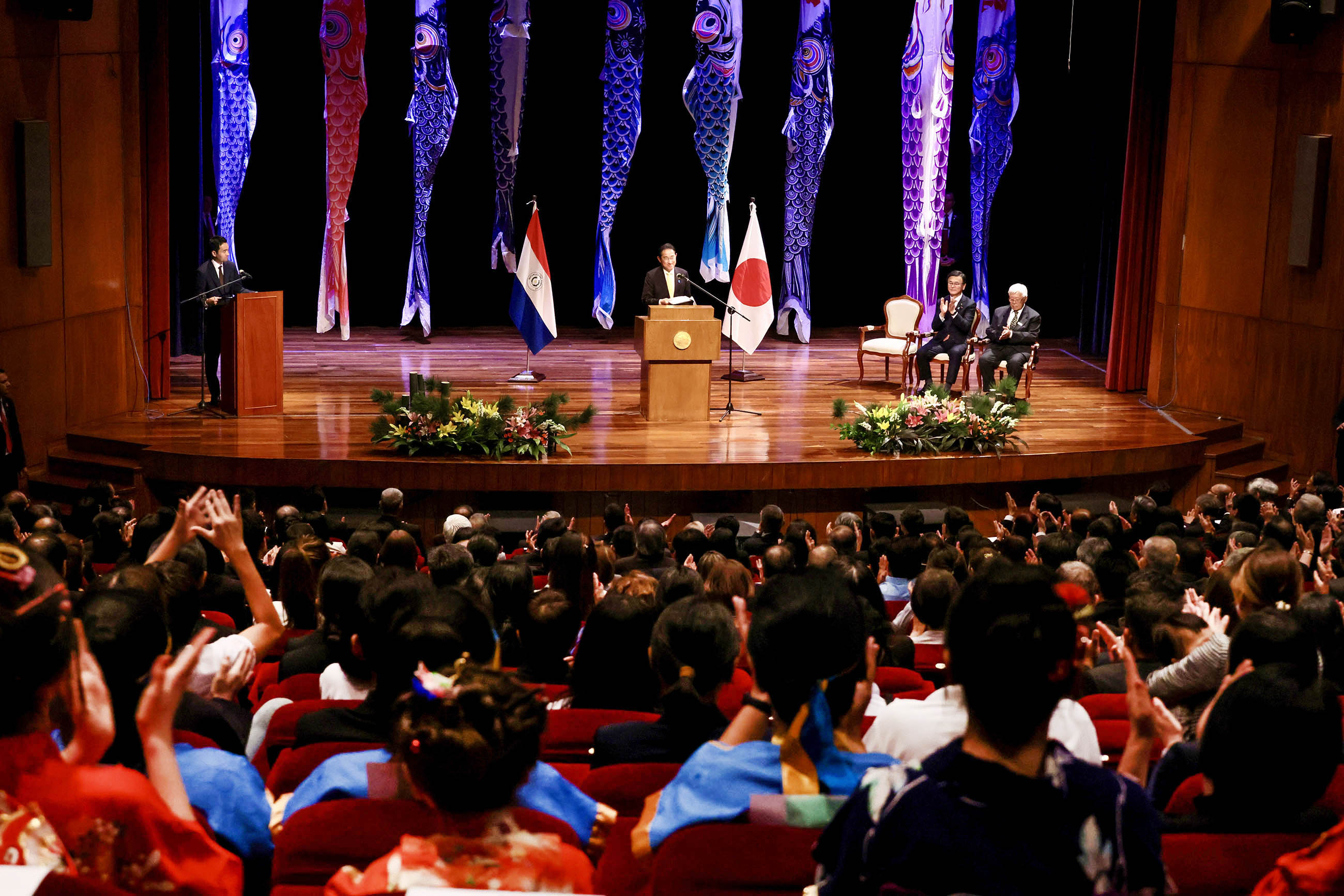 岸田首相与日裔等恳谈